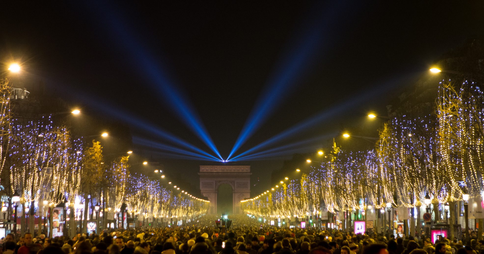 Happy New Year From Paris With Love - 19 questions positives qui ouvriront votre esprit en 2019